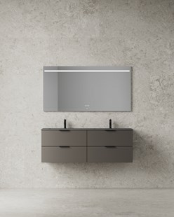 Inspirasjon bad med Core servantskap i Carbon Grey og speilskap i et sobert, moderne uttrykk.