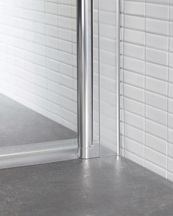 Alle dusjvegger i LINC-serien leveres med lister som tetter mot gulvet samt magnetlister der to dører møtes.