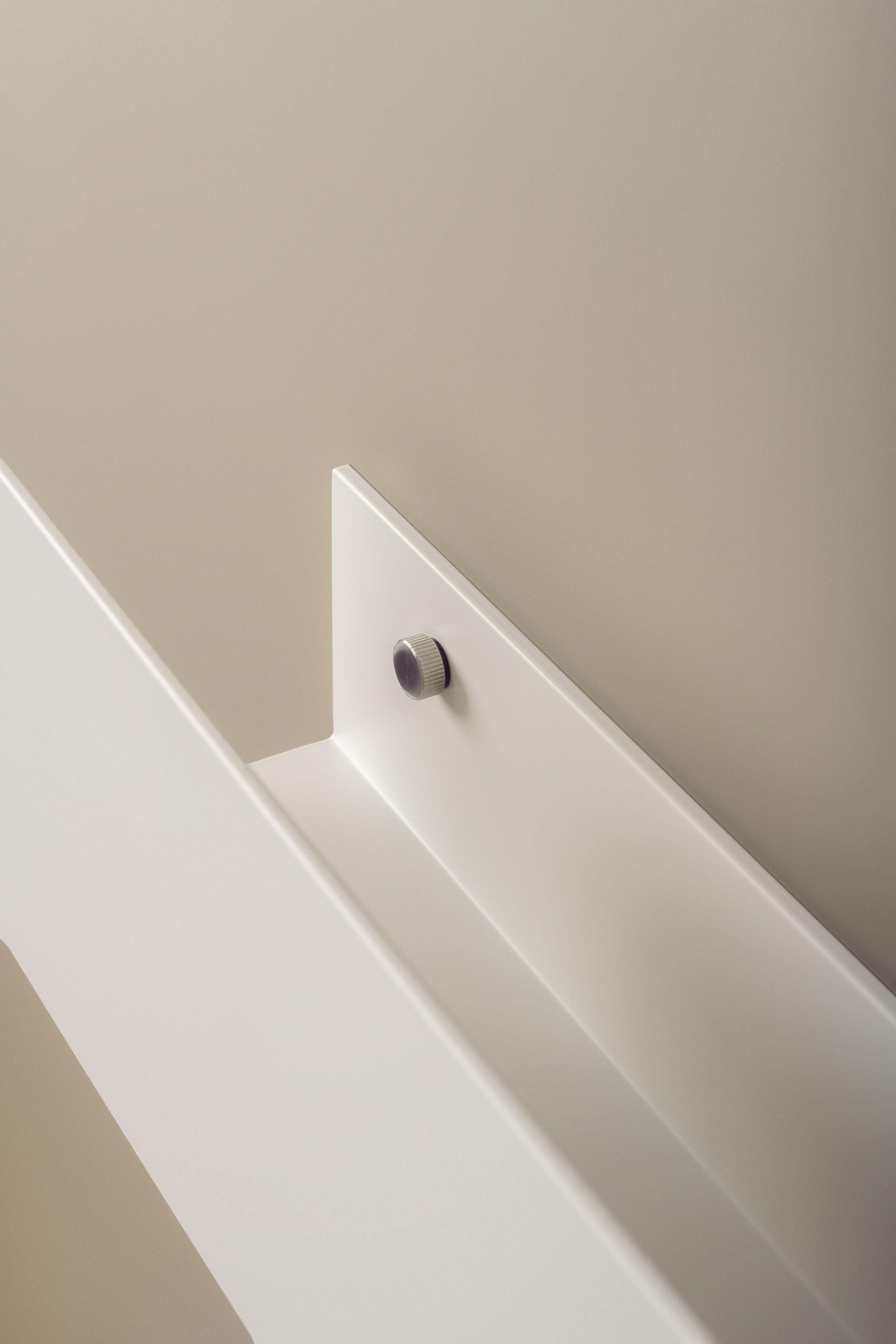 Dusjoppbevaring BOX i Matte White.
