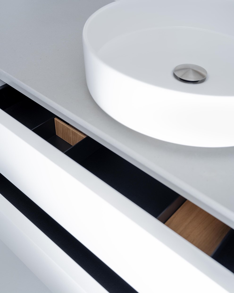 AIR Solid med benkeplate Raw Concrete.