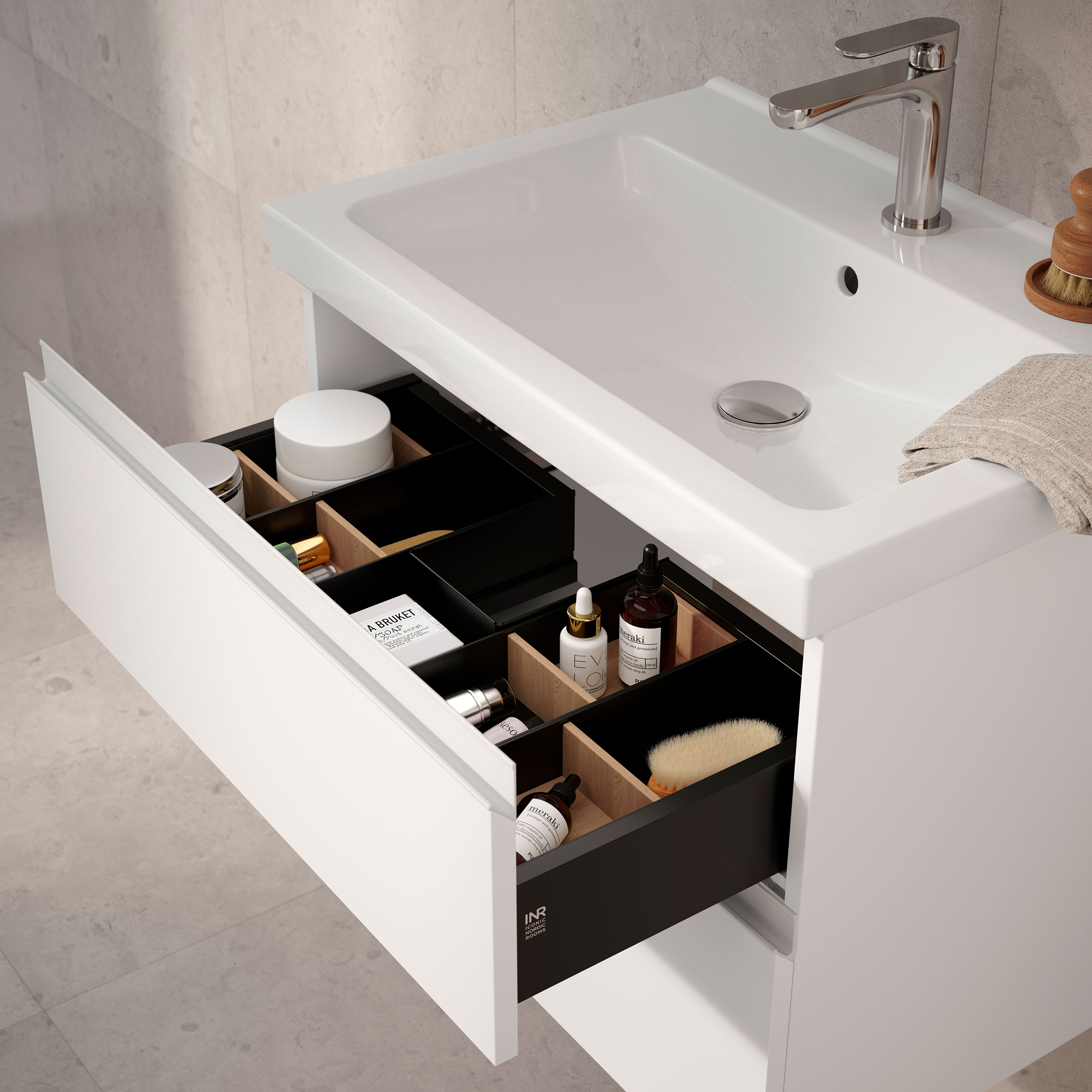 Symmetriske Viskan gir optimal oppbevaring med romslige skuffer. 
