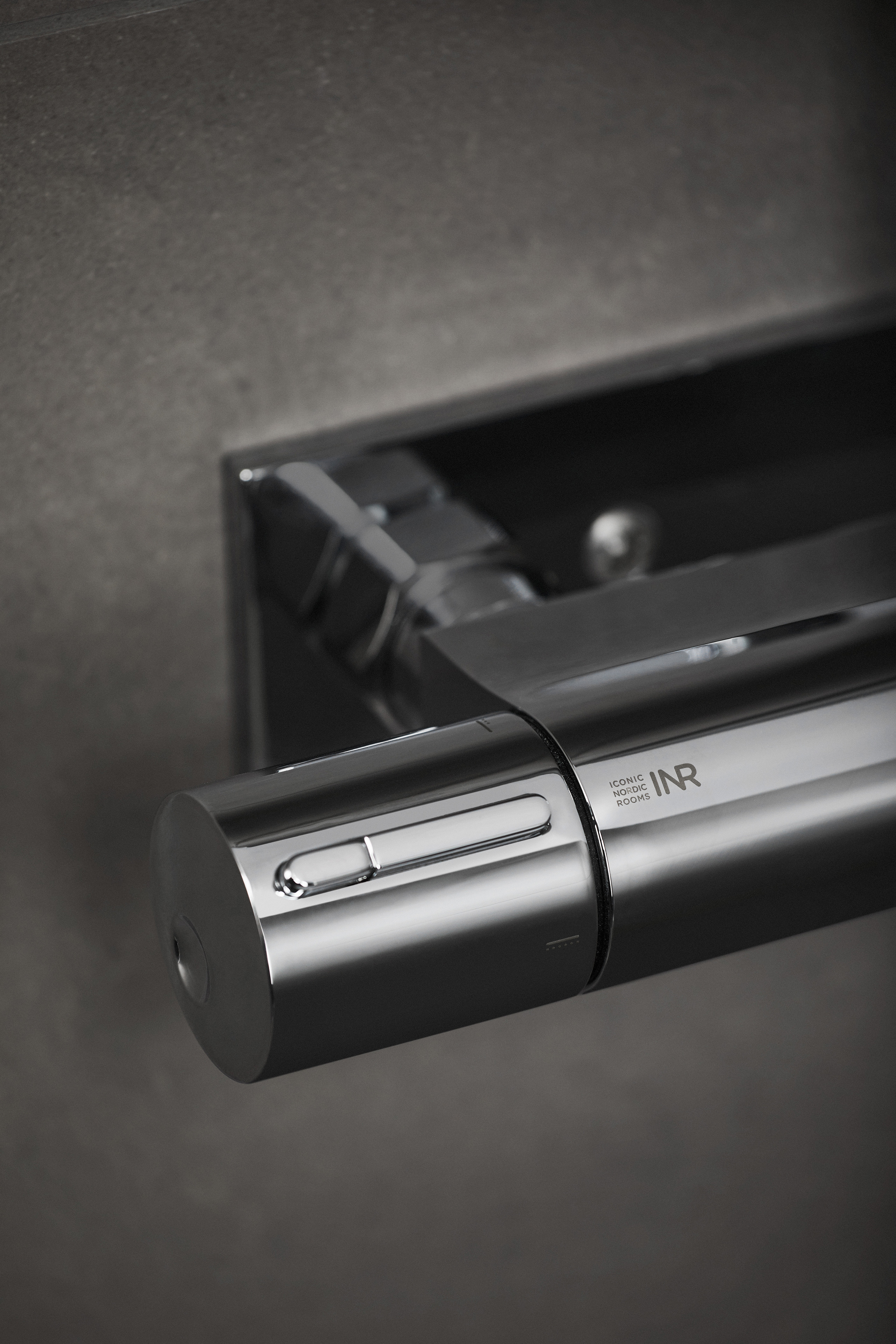 Eco Flow kan redusere vann- og energikostnadene betydelig. Hvis du ønsker større vannmengde, trykker du inn knappen samtidig som du vrir for å gå forbi sperren.
