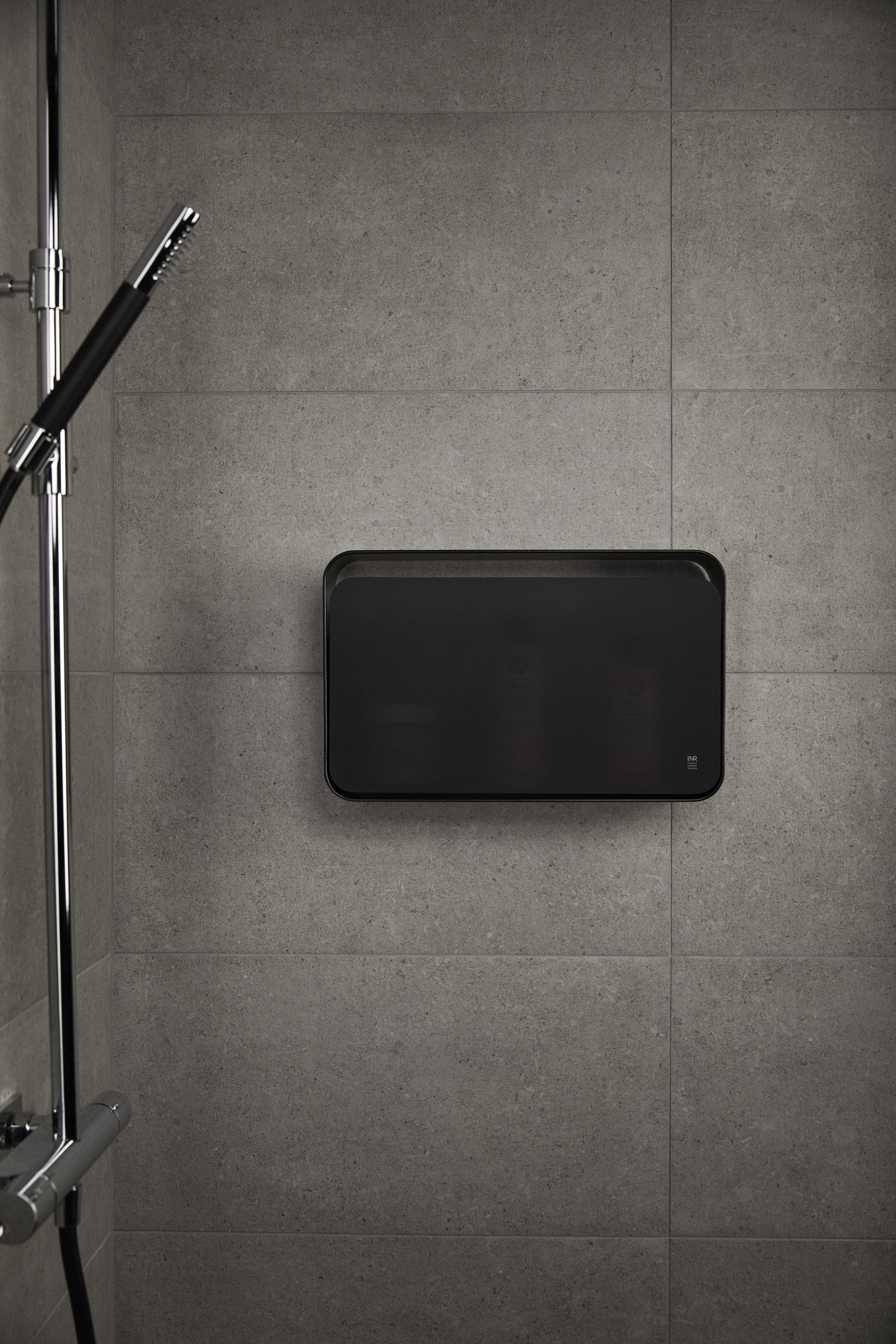 Dusjoppbevaring Nest i Matte Black.
