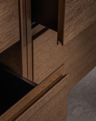 Servantskap Grand Grip 140 i Dark Oak.