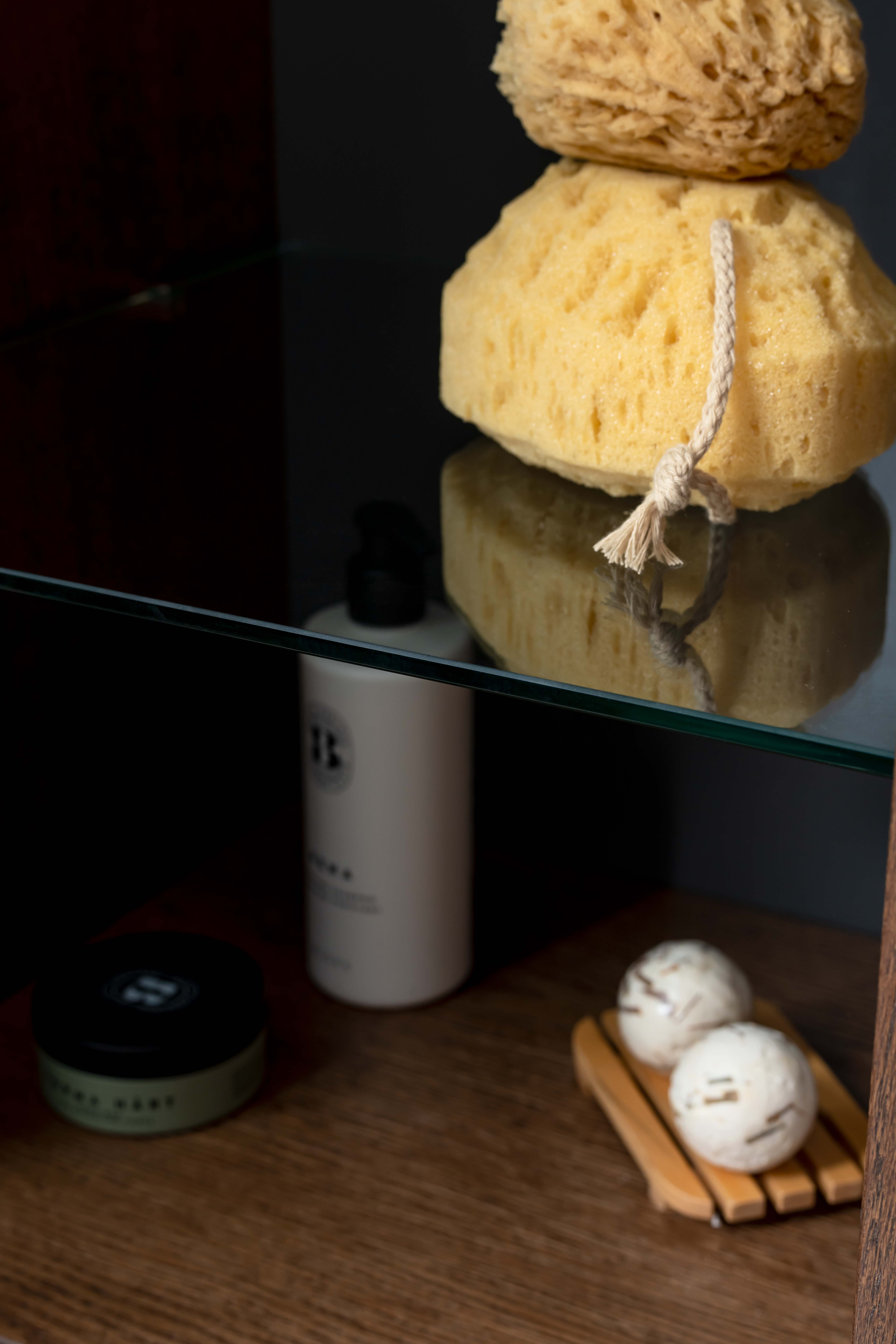 Høyskap i Dark Oak.
