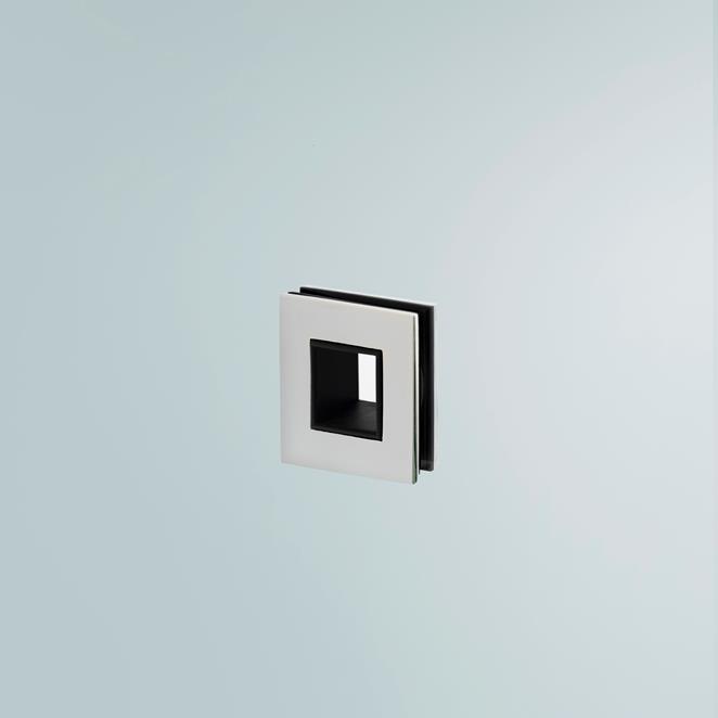 55 x 55 mm, Innside: 25 x 25 mm, D: 15 mm. Inngår som standard. Kostnadsfritt alternativ på ARC Skyvedør.
