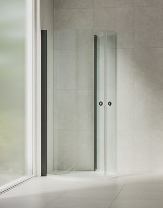 Linc Monument i Matte Black med Stenvide Fog 60x60.